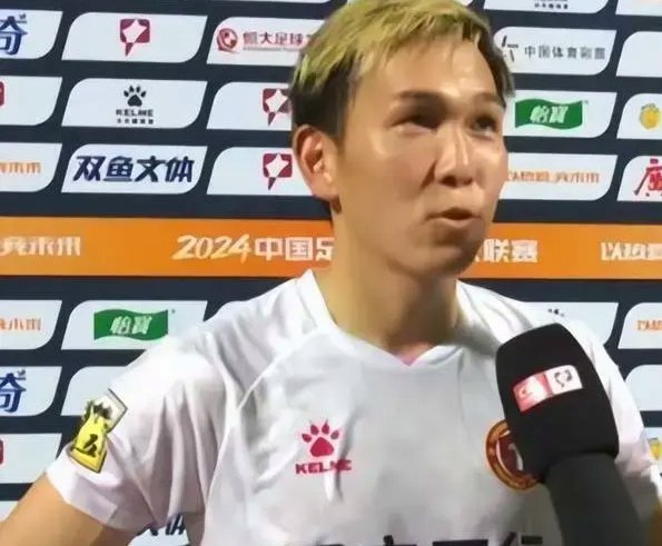 邦本宜裕无愧于身上佩戴的队长袖标