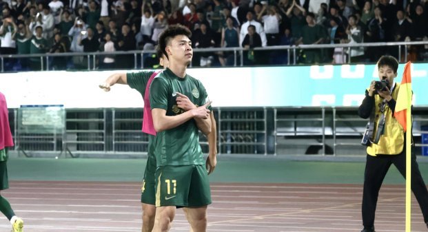 多特蒙德夏窗再求王钰栋 浙江队面临抉择