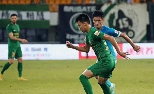 半场：铜梁龙0-1浙江，王钰栋首开记录